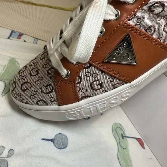 Guess Cream and Tan Casual Sneakers - Picture 2 of 12